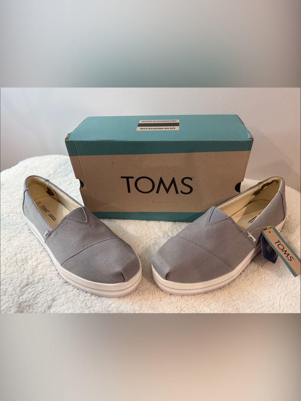Toms Gray Canvas Slip-On Loafers (119)